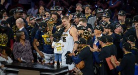 网友说杜兰特没冠就和巴克利一样，杜兰特：巴克利是篮球传奇人物